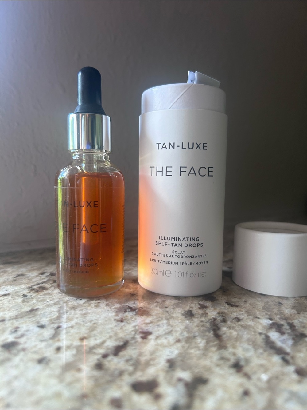Tan-Luxe The Face Illuminating Self-Tan Drops - light/medium